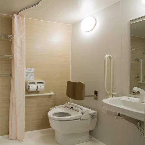 green_rich_hotels_kyoto_eki_minami_-_accessible_room__-_toilet