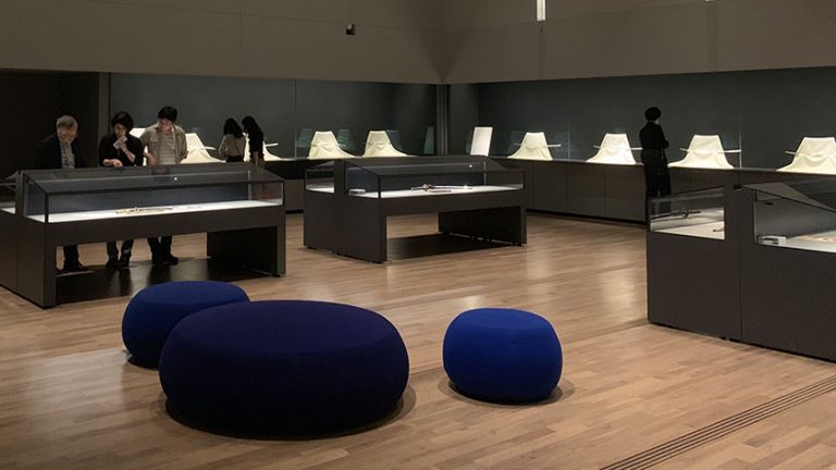 japanese sword museum seats3 768x432