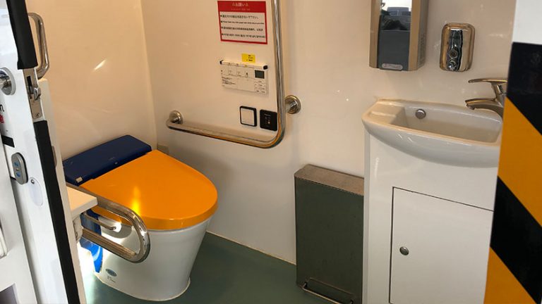 gunkanjima boat toilet 1 768x432