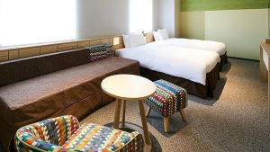 hotel intergate kanazawa accessible room bed 300x169