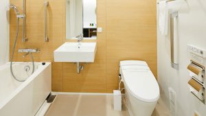 hotel intergate kanazawa accessible room toilet 300x169