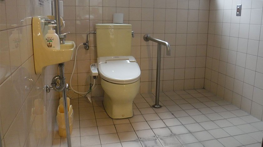 Uradome Coast Cruise accessible toilet