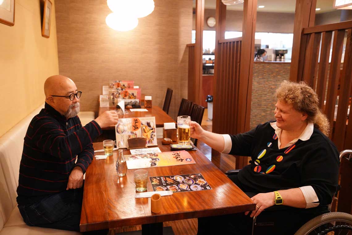 A cold beer and fresh fish at Ichinomiya