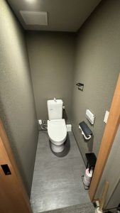 Two bedroom Japanese Suite toilet 169x300