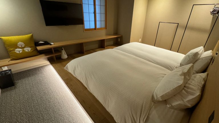 premium two bedroom suite bedroom 2 768x432