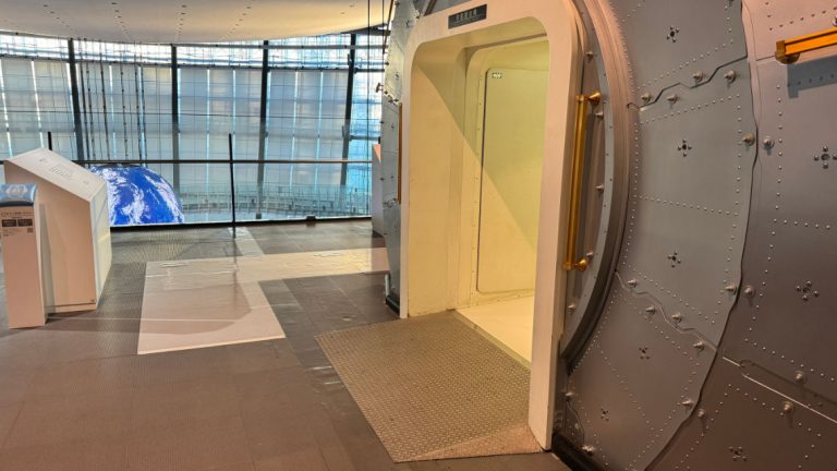 miraikan ISS ramp 768x432