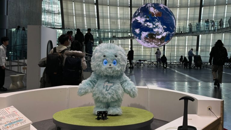 miraikan robot 1 768x432