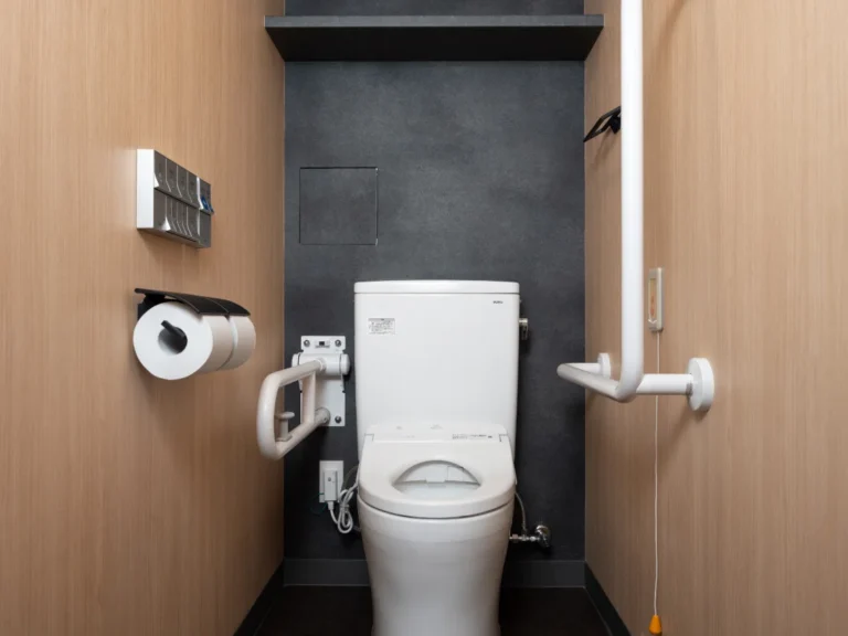MIMARU Tokyo Kinshicho accessible room TKKC AD4 トイレ 768x576