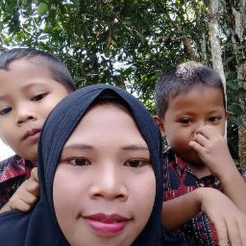 Profile photo of Nurholida Harahap